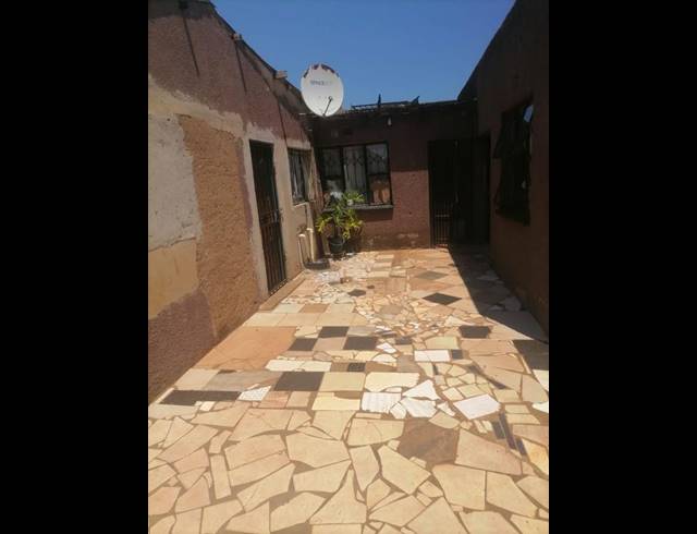 2 BEDROOM HOUSE FOR SALE IN PALM RIDGE